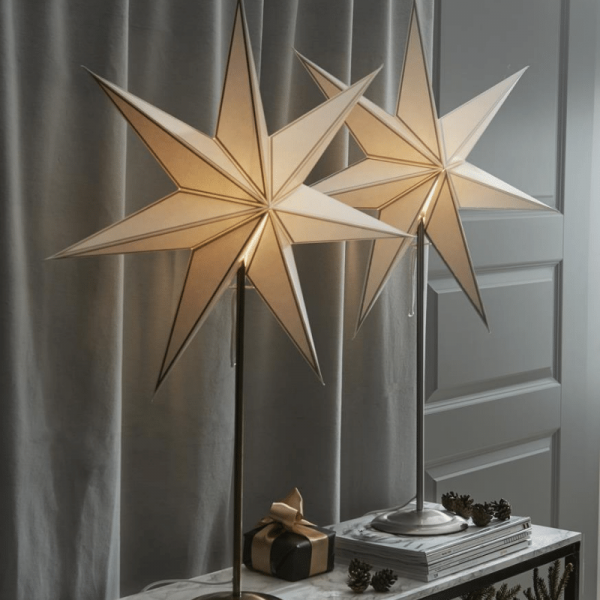 Papierstern/Stehleuchte "Nicolas" - stehend - 7-zackig - Ø 60cm, H: 90cm - E14 Fassung - creme/gold