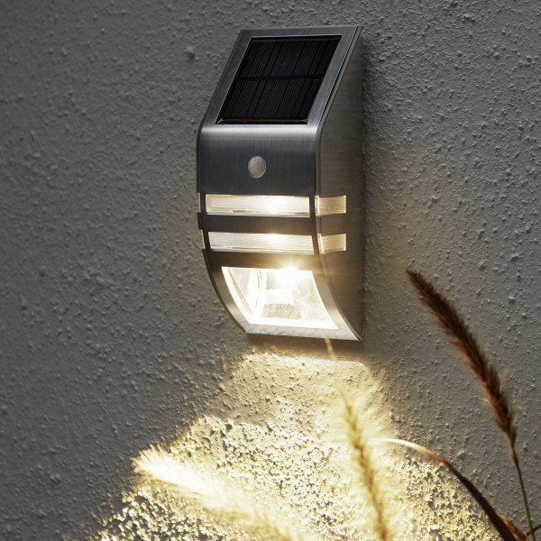 LED Solar Wandleuchte "Wally" - H: 17cm - Bewegungssensor & Dämmerungssensor - silber
