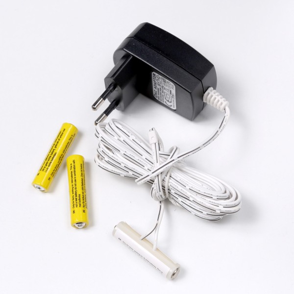 Netzadapter für Batterieartikel 3xAAA - Batterie Eliminator - Ersetzt 3 Microbatterien - Innen