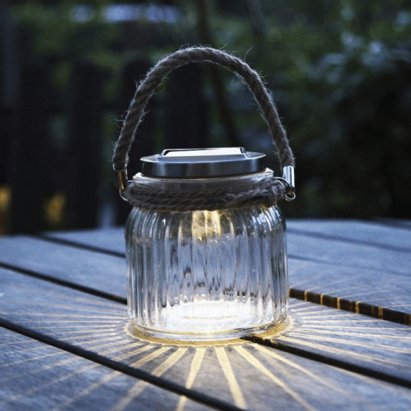 LED Solarglas "Jamjar" - Geriffeltes Glas - warmweiße LED - Lichtsensor - H:11,5cm, D: 11cm
