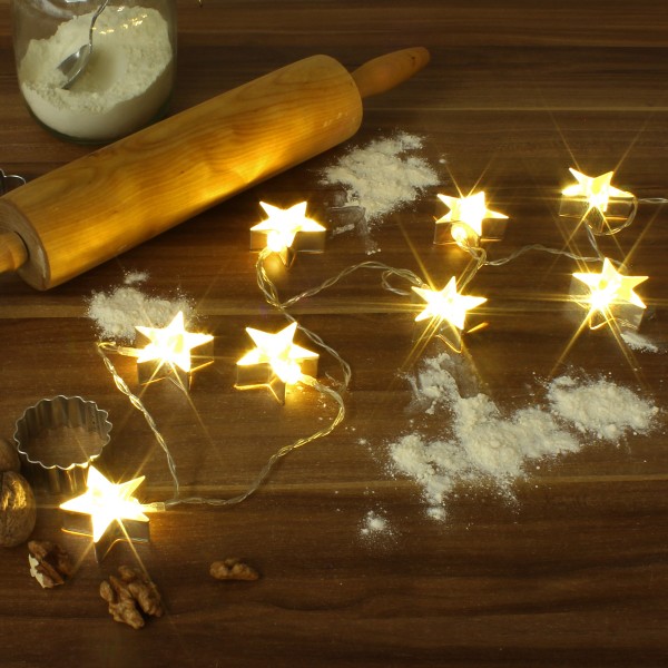 LED Lichterkette mit goldenen Stern Backförmchen - 8 warmweiße LED - Batteriebetrieb - L: 1,4m
