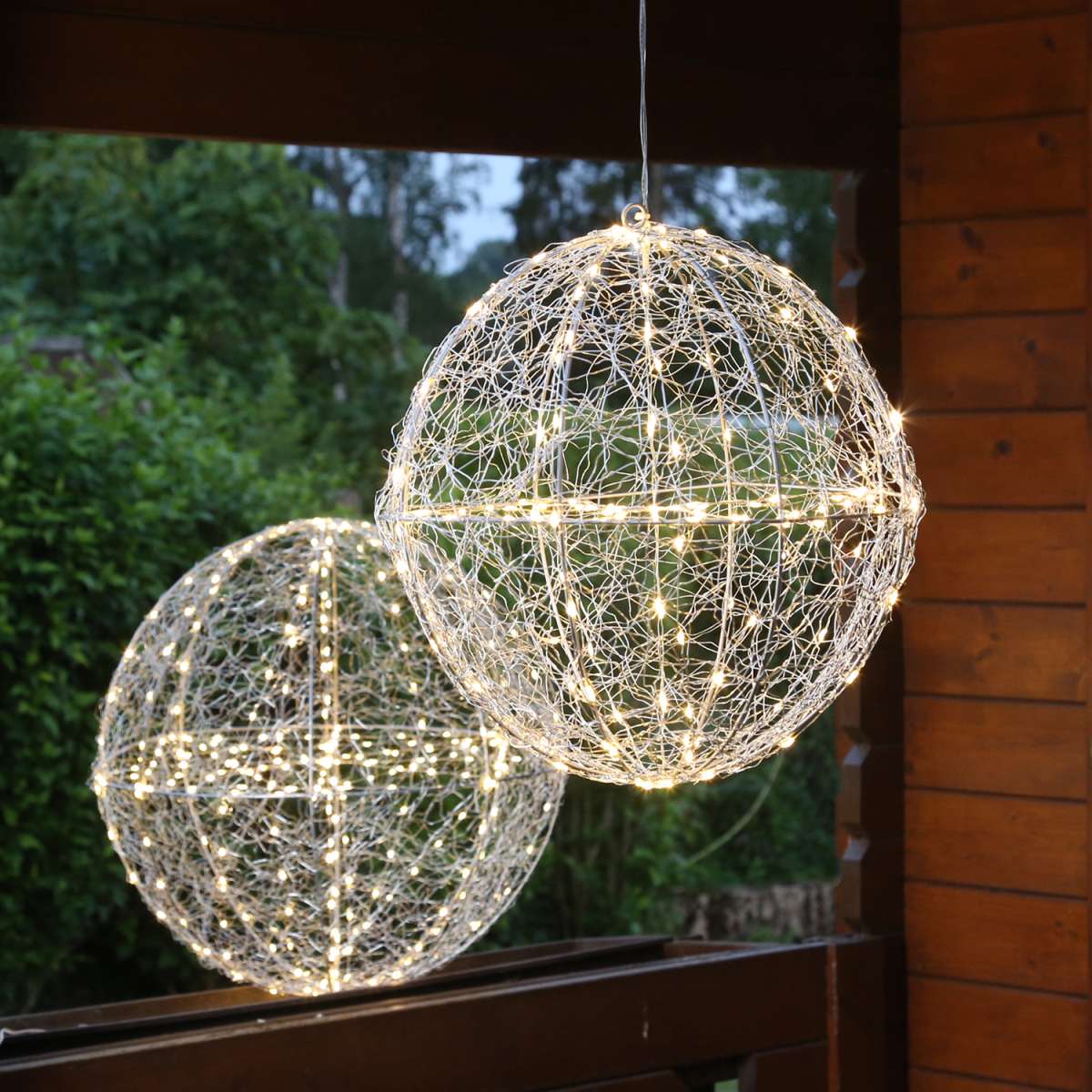 LED 3D Designkugel TRASSEL - Drahtkugel - D: 50cm - 300 warmweiße LED