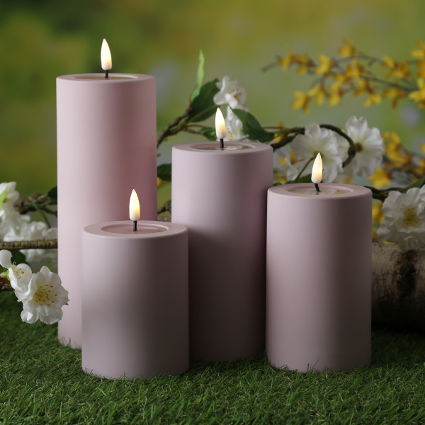LED Stumpenkerze MIA - Kunststoff - 3D Flamme - H: 10cm - D: 7,5cm - für Außen - rosa
