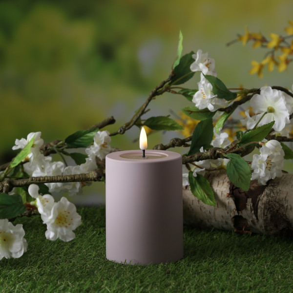 LED Stumpenkerze MIA - Kunststoff - 3D Flamme - H: 10cm - D: 7,5cm - für Außen - rosa