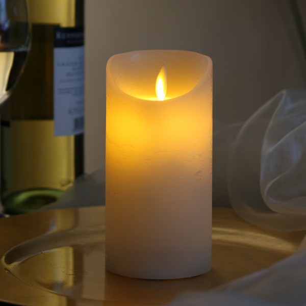 LED Kerze M-Twinkle - Echtwachs - bewegliche Flamme - Auspustfunktion - Timer - H: 15cm - creme